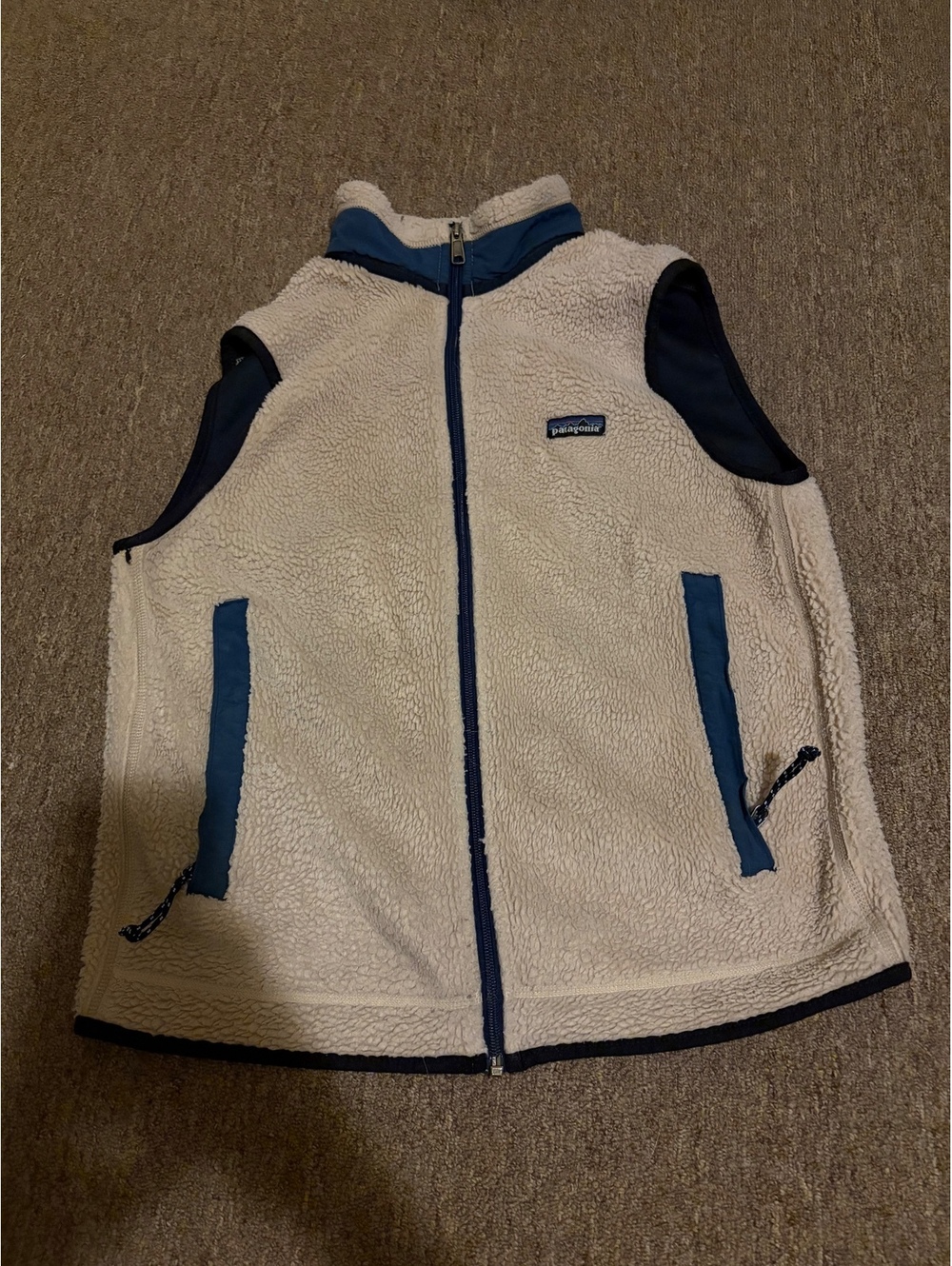 Patagonia Women's Fleece Vest Medium Cream Blue gorpcore adventure granola